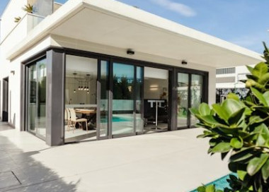 Villa ven biển Hồ Tràm — mặt dựng chịu gió biển