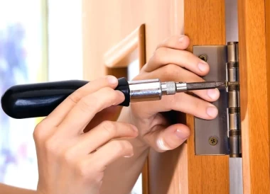 Sửa cửa nhôm bị xệ